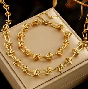Gold Knot Necklace and Bracelet Set, New but no tag
